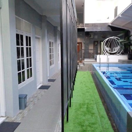 Tamadara Guesthouse Jogja Maguwo Екстериор снимка